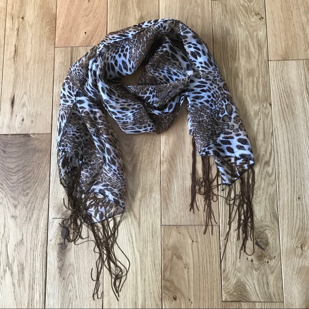 Long animal cheetah print scarf with tassels